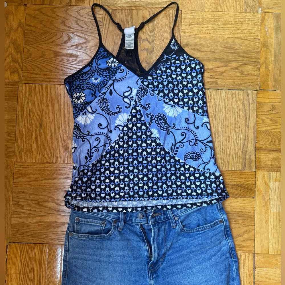 2 piece outfit!!!! Tank and Jeans